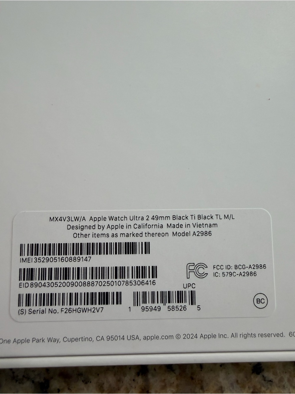 Apple Watch ultra 2 black titanium - Picture 8 of 14